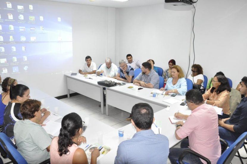 Governo se reúne com entidades para planejar implementação da Economia Solidária em Mato Grosso
