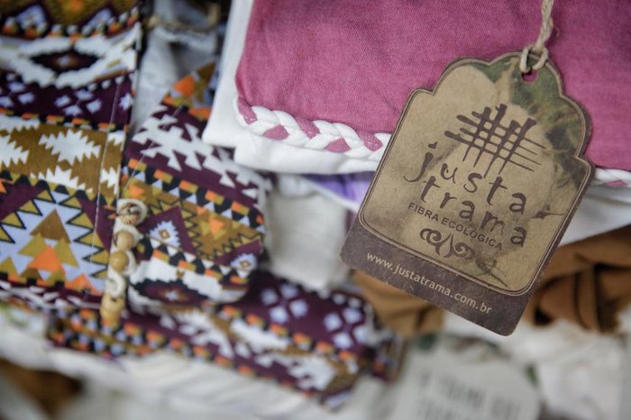 Do plantio à confecção: cooperativa Justa Trama lança nova coleção de roupas